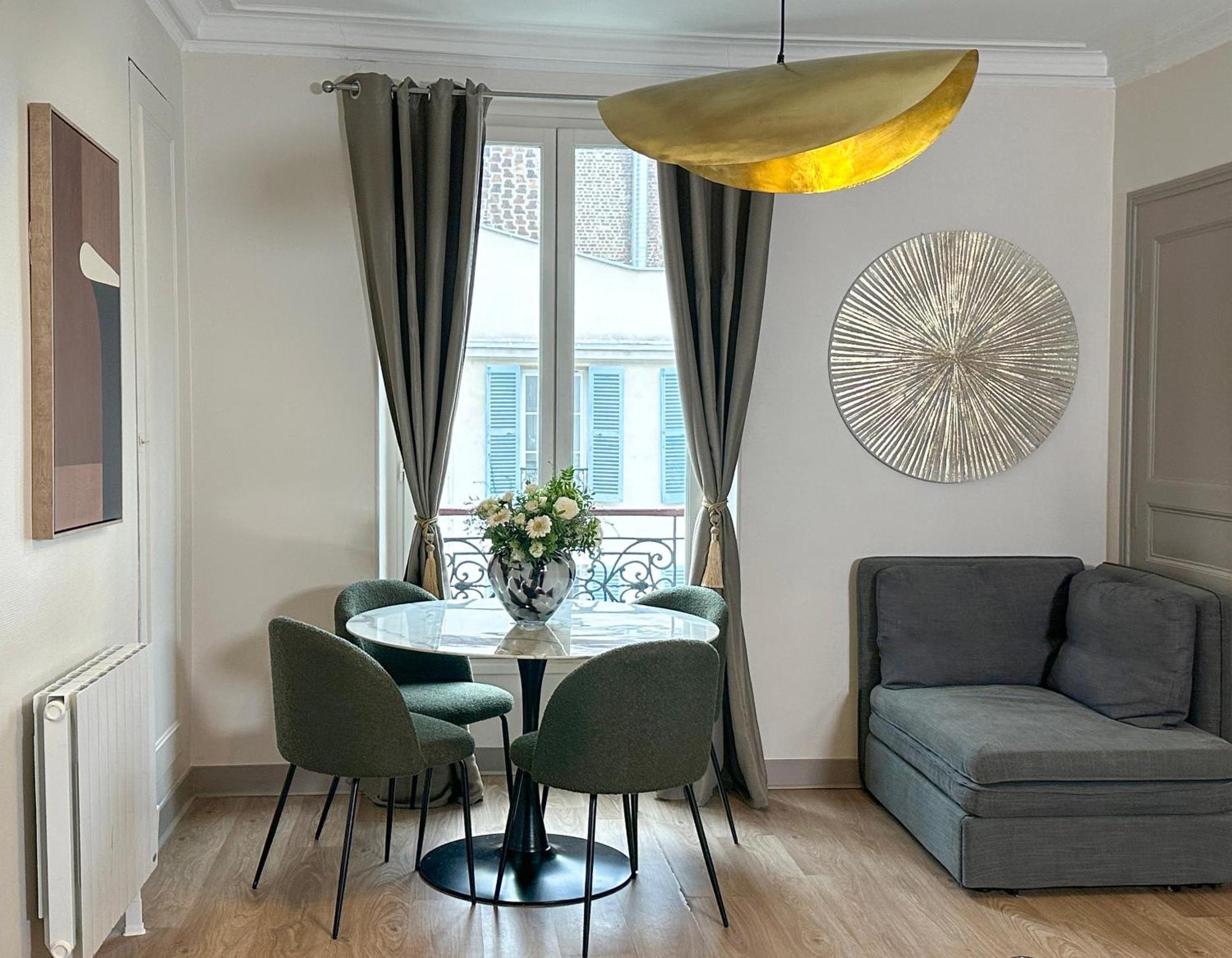 Champs Elysees Area Appartement